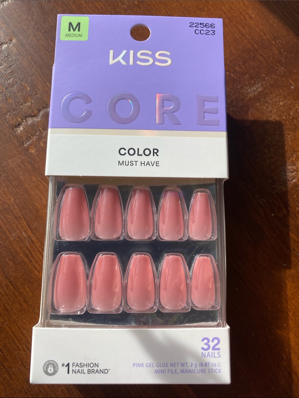 Kiss Core Press-On Coffin Nails